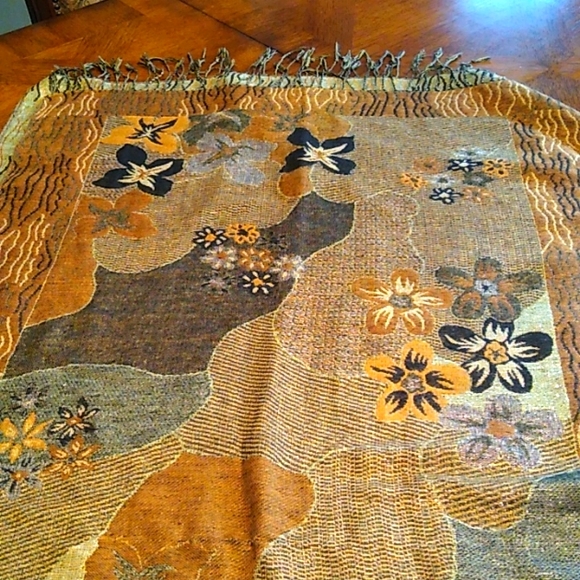 Pashmina Wrap - Picture 1 of 3